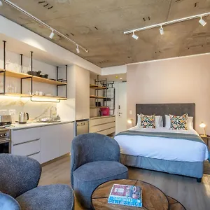 Eighty2 On M - Fluent Luxury Serviced Cape Town